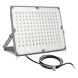 【Ahorro de energía súper brillante】 La luz LED portátil utiliza un chip SMD2835 de alta calidad, el LED de 100 W tiene 140 perlas de lámpara incorporadas, que pueden producir un brillo de hasta 12000LM. Los chips de alta calidad y la luz del día 6000K proporcionan una luz más brillante. Equivale a una bombilla halógena de 500W, lo que ayuda a ahorrar más del 85% de las facturas de la luz.