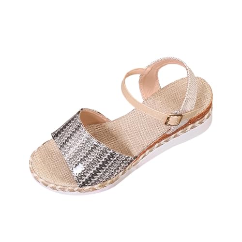 Sandales compensées élégantes pour flâner tout l'été avec style