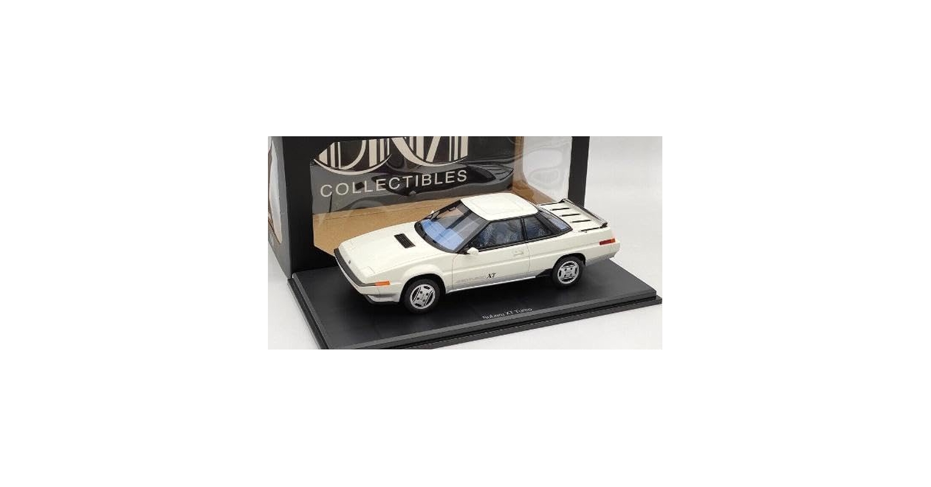 DNA 1/18 スバル XT ターボ 4WD 1985 (ホワイト) DNA Collectibles 1/18 Subaru XT Turbo 4WD 1985 DNA000082