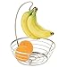 mDesign moderner Obstkorb mit Bananenhaken – große Obstschale für den Esstisch oder die Küchentheke – dekorativer Früchtekorb aus Metall – mattsilberfarben