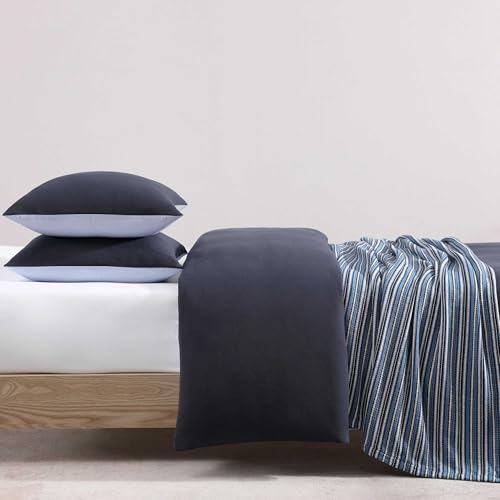 Tommy Hilfiger - King Size Comforter Set with Matching Shams by Tommy Hilfiger - Used condition - Image 3