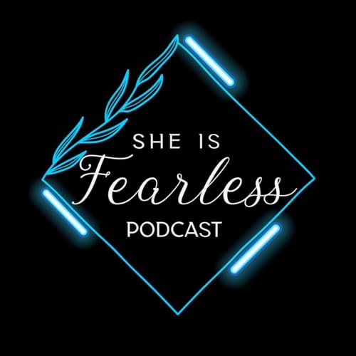 Page de couverture de She is fearless