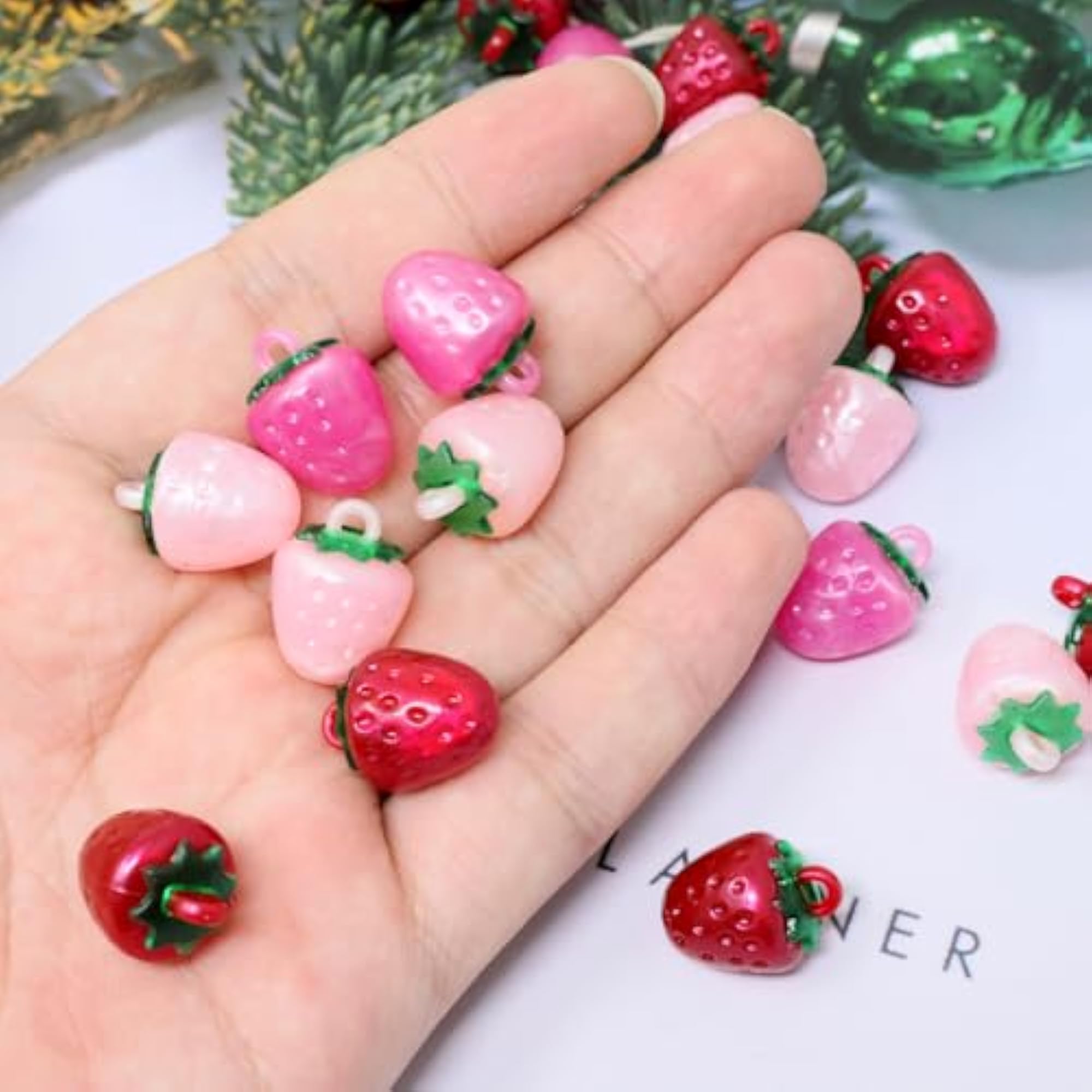 40PCS Cute Sweet Strawberry Resin Charms Pendant