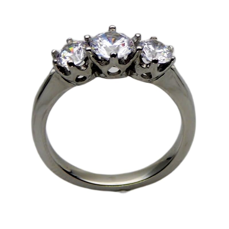 Bague imposante en argent sterling pour sublimer vos tenues de soirée chic