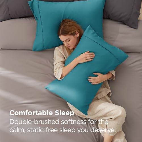 Image of Bedsure Queen Pillow Cases Set of 2 - Teal Brushed Microfiber Pillowcase 2 Pack, Super Soft and Cozy Pillow Case Covers with Envelope Closure for Kids, Wrinkle, Fade Resistant, 20x30 Inches