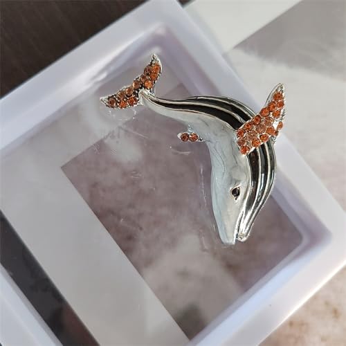 Image of women's animal brooch, rhinestone pearl cubic zirconia high-end temperament animal insect brooch clothing paired with jackets, pins, brooches suitable for women and girls