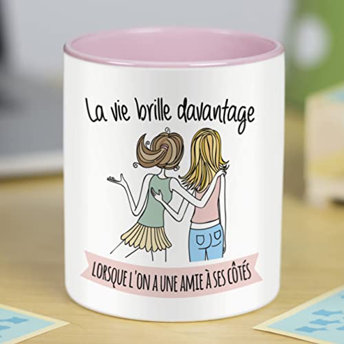 Nos pensées - Tasse avec Phrases et Dessins Amusants (La vie brille davantage lorsque l'on a une amie à ses côtés) Cadeau Original pour Un AMI Cover