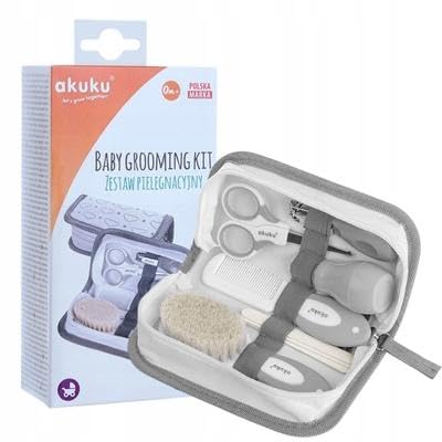 Grand ensemble de soins cosmétiques Akuku avec étui complet pour la toilette de bébé