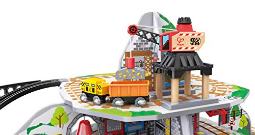 Hape E3755 Kleine Bergmine, Holzeisenbahn mit viel Zubehör, ab 3 Jahre, Mehrfarbig – Bild 4