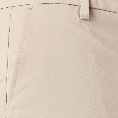 Image of Amazon Essentials Men's Classic-Fit 9 inch Inseam Moisture-Wicking Golf Shorts, Functional Pockets (Available in Big & Tall)