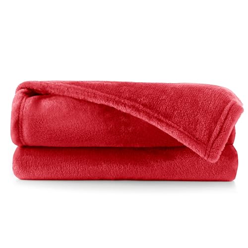 DecoKing Couverture Polaire 150 x 200 cm Plaid Doux en Microfibre pour Lits Canapés Chaises et Divans Style Scandinave Chaude Légère et pour Toutes Les...