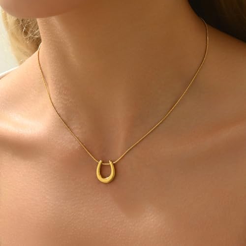 Gold Horn Necklace for Women Dainty Tiny Crescent Moon Necklace 18K Gold Plated Lucky Horse Shoe Pendant Necklace Minimalist Trendy Jewelry3