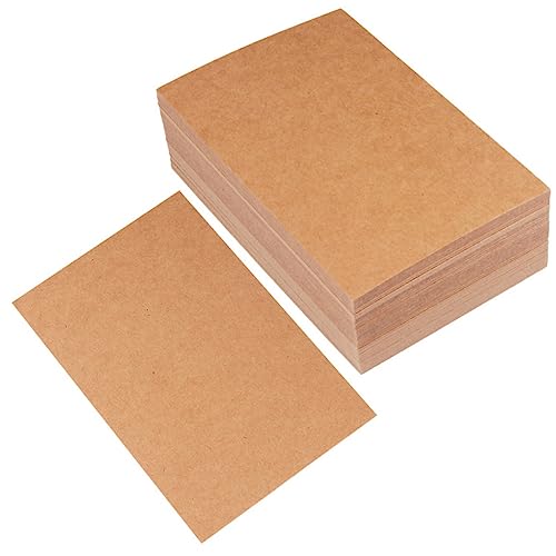 Cartes vierges en papier kraft cartonné surface lisse écriture fluide