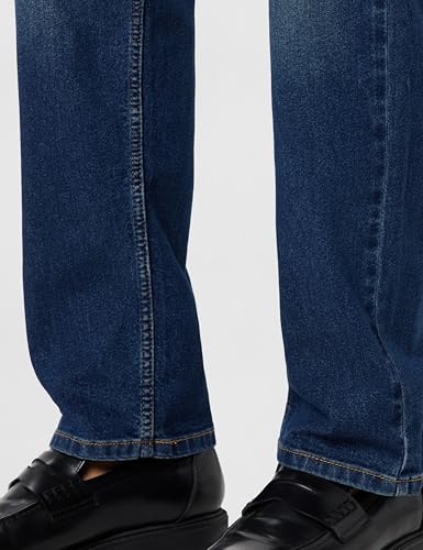 Image of Levi's Men's 505 Straight Fit Mid Rise Jeans