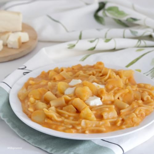 Pasta e patate con la provola: ricetta napoletana