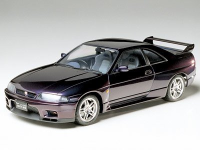 Tamiya Red 1/24 Nissan Skyline Gt-R V Spec # 24145