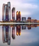 Quadro composito in alluminio 50 x 60 cm: guarda lo skyline di Abu Dhabi a Sunrise, VAE(99281423)