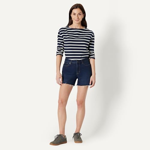 Image of Amazon Essentials Women's Low Top Retro Sneaker with Padded Collar