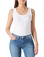 Made from comfortable, breathable organic cotton Tight cut Branded label on the hem