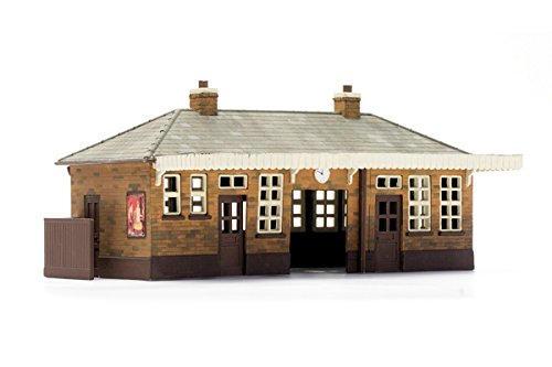 Dapol Model Railway Station Booking Hall Plastic Kit - OO Scale 1/76