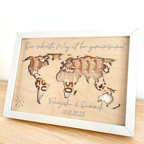 Geldgeschenk Hochzeit - Personalisierte Holz Weltkarte - Einzigartiges dekoratives Hochzeitsgeschenk für Brautpaar oder Geschenk Freundin - Spruch, Namen und Hochzeitsdatum auswählbar - Bilderrahmen