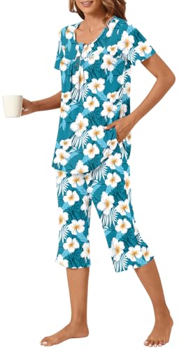 Image of Womens Summer Pajama Sets 2 Piece Short Sleeve Top and Capri Pants Plus Size Ladies Lounge Pjs Sets with Pockets