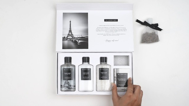 Kimirica The french Note Luxuriously Crafted Gift Set For Women