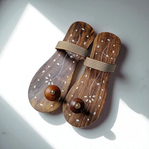 Image of Lakdi /Wooden Khadau Slippers with Floral Design, Sheesham Wood, Rubber Sole, for Mandir and Pujan, UK Size 7-8