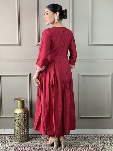 Image of Women's Viscose Chanderi Solid 3 /4 Sleeve V-Neck Embroidered Kurta, Pant and Dupatta-Red-JT-061