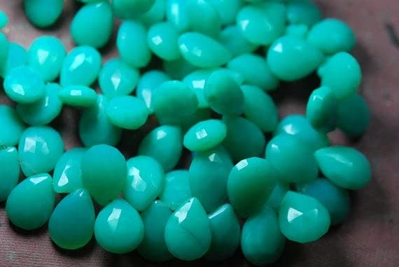Chrysoprase verte en briolettes facettées de 10mm pour création de bijoux de 17cm