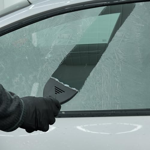CarPlan Winter Essentials Kit, 4 Piece Set - Ice Scraper, De-Icer Spray, Windshield Washer Fluid & Window Demister Pad by CarPlan - Image 3