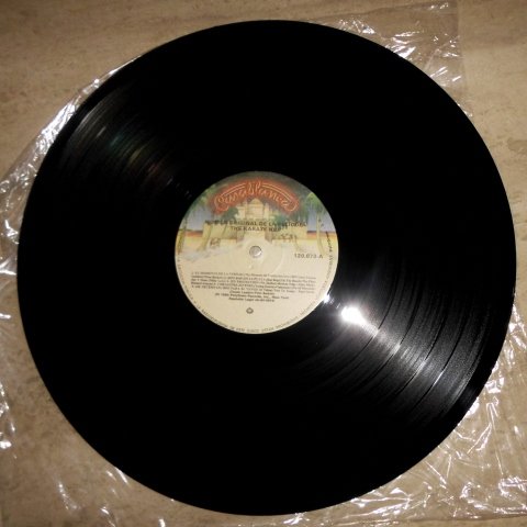 Various – Karate Kid Soundtrack > Compilation Casablanca – 120073 L Venezuela 1984 Survivor; The Flirts And Jan And Dean; Broken Edge; The Commuter; Paul Davis; Shandi; St. Regis; Baxter Robertson; Gang Of Four; Joe "Bean" Esposito; Dennis Lambert; Peter Beckett; Bill Conti; John Mark; Richie Fenton; David Merenda; Toni Stern; A. Flashman; G. St. Regis and G. Challen Survivor; The Flirts And Jan And Dean; Broken Edge; The Commuter; Paul Davi image 5