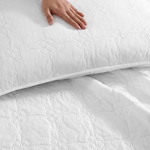 Stone Cottage- King Quilt Set, Cotton Reversible Bedding Set With Bonus Pillow Cover, All Season Cottage Home Décor (Floral Trellis White, King) #TOP7