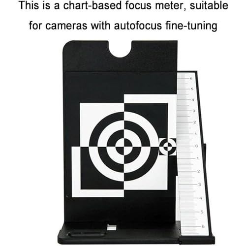 Tableau d'étalonnage de l'objectif photo avec règle d'alignement et carte de balance des blancs