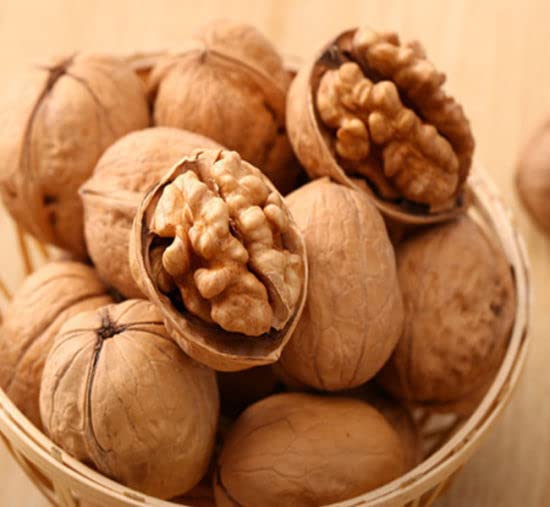 Image of FreshoCartz California Walnuts with Shell | Whole Inshell Walnuts | Sabut Akhrot | Whole Dry Fruit Walnuts (1.8kg)
