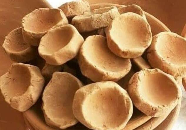 VRINDAVANBAZAAR.COM Pica Mini Clay Pots - Natural Clay for Pica Lovers | Safe, Soft, and Delicious Clay Pots | 500g Pack
