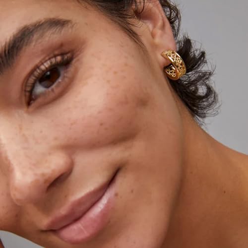 Kendra Scott Kelly Huggie Earring, Fashion Jewelry for Women2