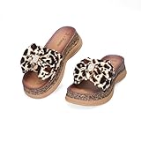 JOMIX Sandalias de Plataforma para Mujer con Lazo Decorativo Chanclas de Verano con Strass Zapatillas de Casa con Estampado de Leopardo WWC260392 (Blanco Leopardo, 40/41)