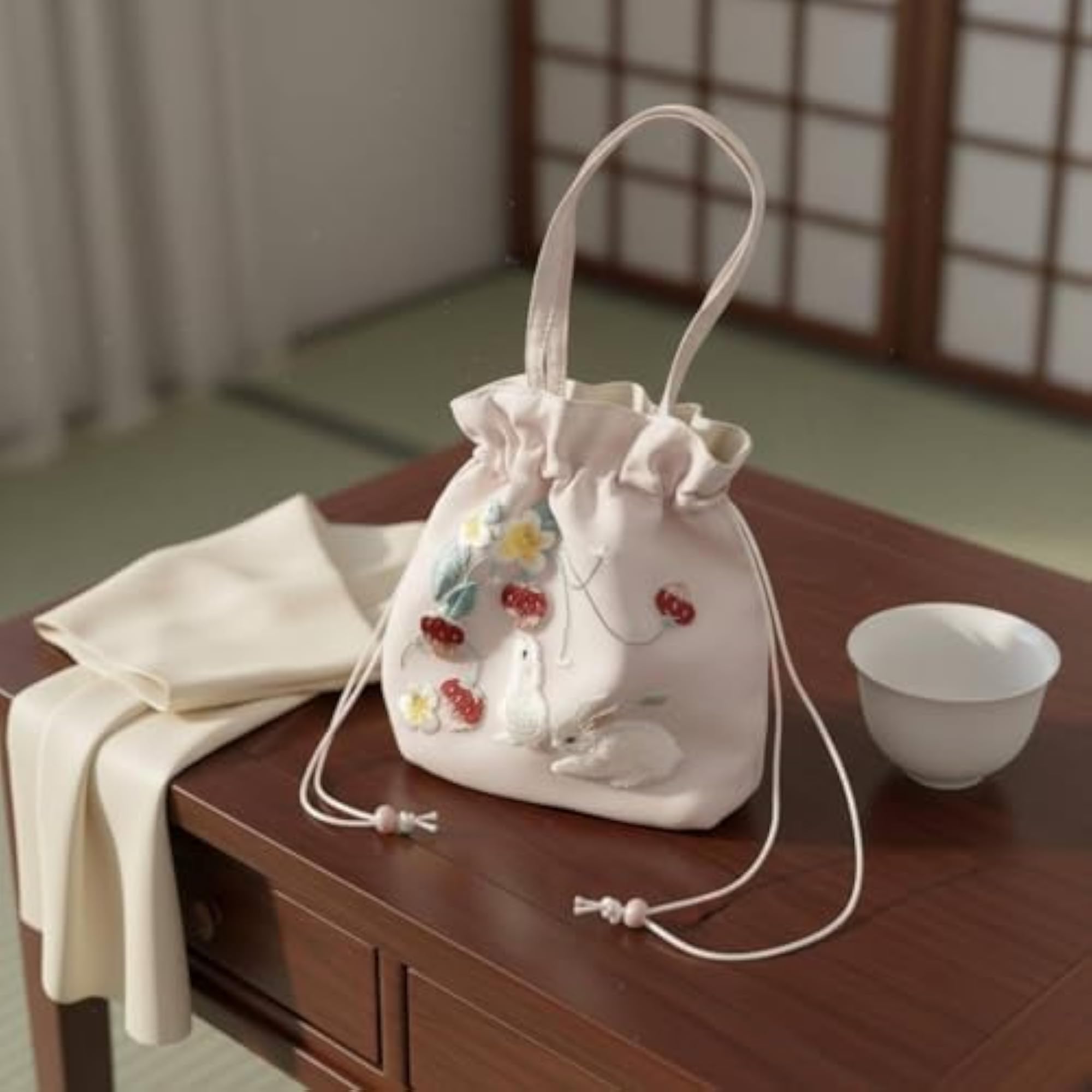 Traditional Chinese Drawstring Closure Tassel Purse