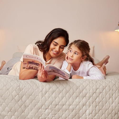 Exclusivo Mezcla Reversible King Size Quilt Bedding Set with Pillow Shams, Lightweight Quilts King Size, Soft Bedspreads Bed Coverlets for All Seasons - (Brich Beige, 104"x96")