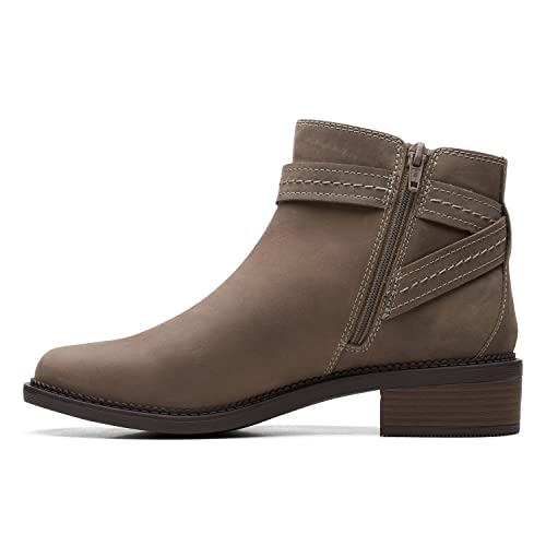 Image of Clarks womens 26168079-dark Tan L Uniform Dress Shoe