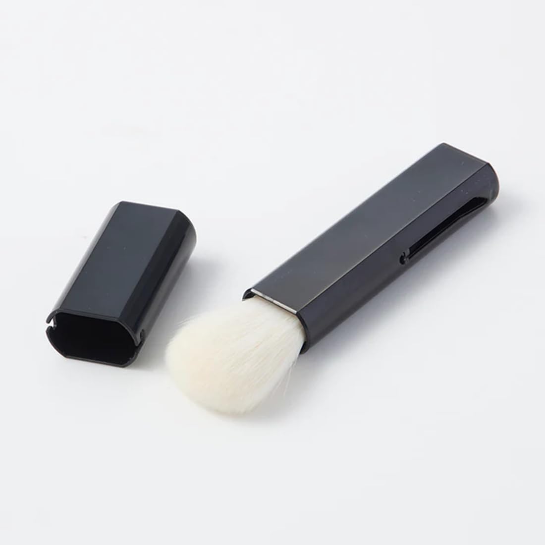 Kumanofude Kumano brush Makeup Brush, Kumano Fude, Made in Japan (Portable Makeup Brush 4.9 inches)