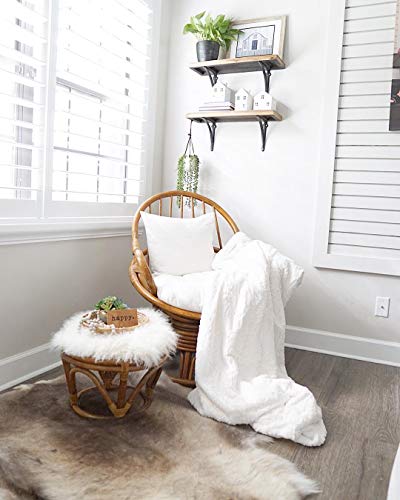 Plush Faux Fur Sherpa White Throw (58" x 84", Ivory): Cream Bedroom Decor for Teen Girls, Farmhouse Travel Blanket, Country Fleece Coverlet, Lodge Synthetic Fur Blanket, Sherpa Throw Blanket by SLPR