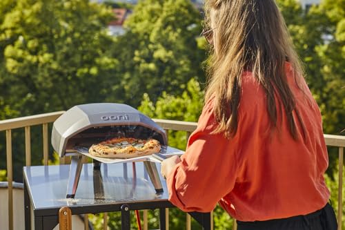 Ooni Koda 12 Gas-Pizzaofen Bundle – Tragbarer Outdoor Ofen inkl. 30 cm Perforierter Pizzaschaufel & Passgenauer Abdeckhaube – Pizza in 60 Sekunden