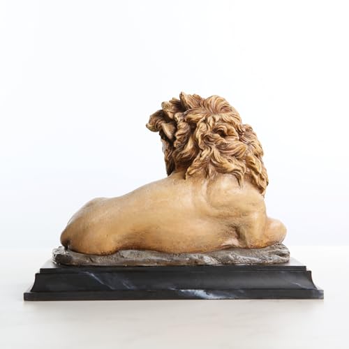 Estatua de León y Cordero en resina para mesa miniatura 4