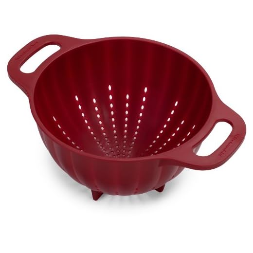 KitchenAid Classic Plastic Colander, 5-Quart, Red