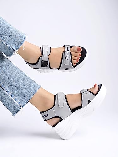 Image of Shoetopia Girls Buckle Sandal