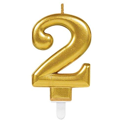 Bougie chiffre 2 dorée pour célébrer un anniversaire et faire un vœu