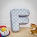 Cojín del alfabeto F | Almohada de letra F | Decoración para cuarto de bebé, sofá de dormitorio, forma de letra, inicial personalizable, estrellas grises, regalo de bautizo de boda