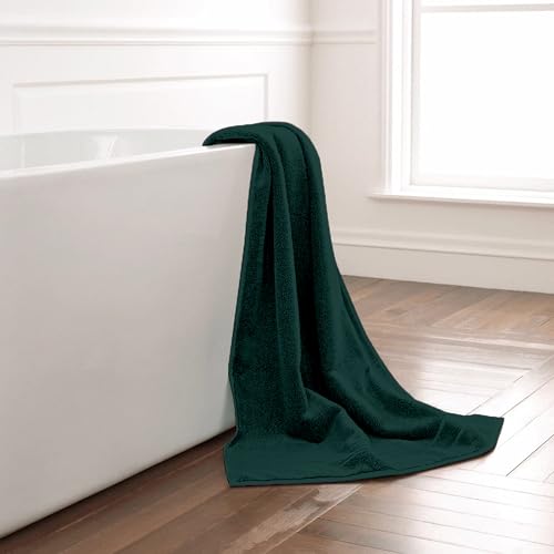 Image of Divine Casa Green Bath Towel 100% Cotton 550 GSM, Soft, Absorbent, 70x150 cm for Home & Travel